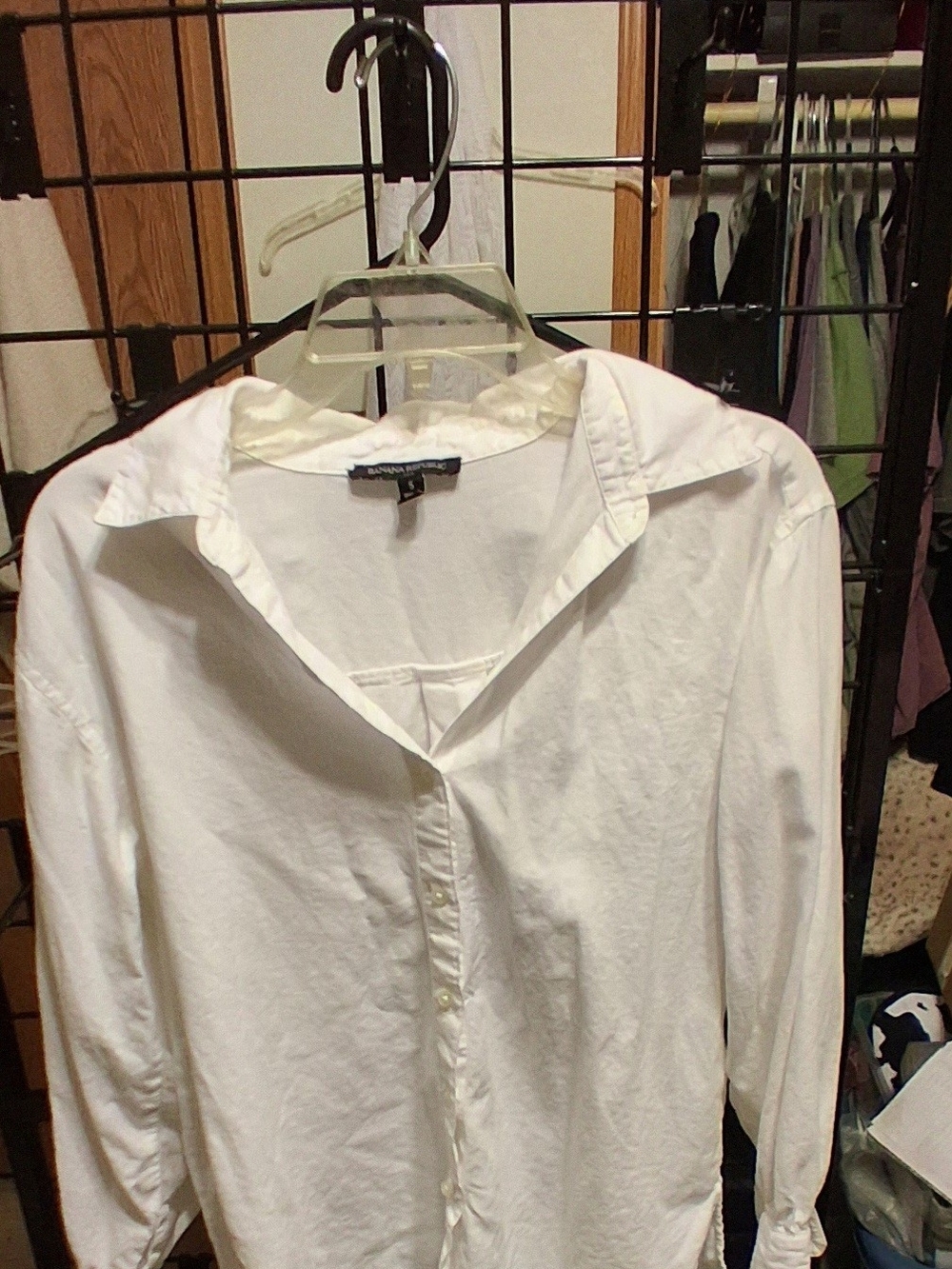 Classic White Button-Up Shirt - Banana Republic